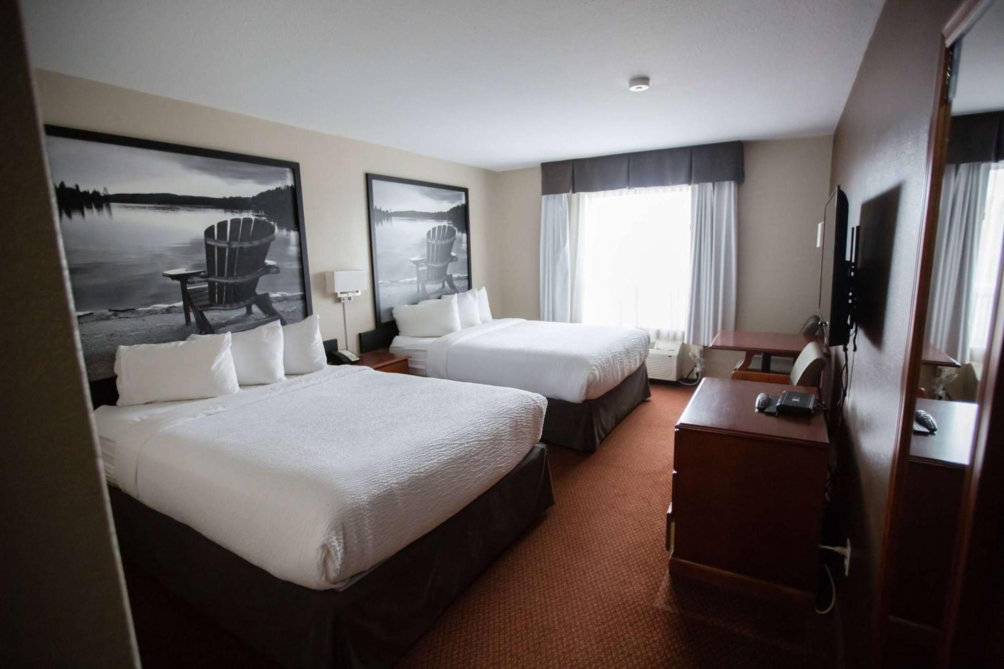 Super 8 By Wyndham Whitecourt Hotel Exterior photo